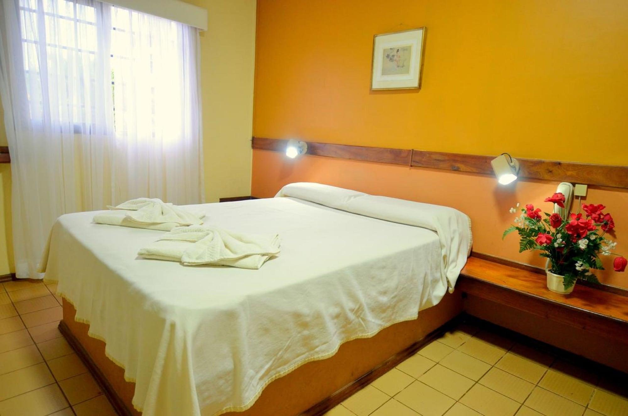 Hosteria Casa Blanca Iguazu Puerto Iguazú Exteriör bild